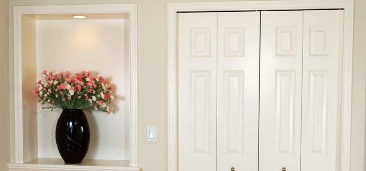 residential closet door repair in Winter Gardens